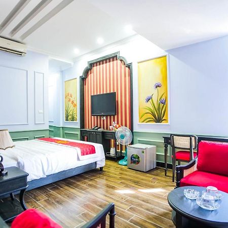 Lavender Hotel Tuyen Quang Esterno foto