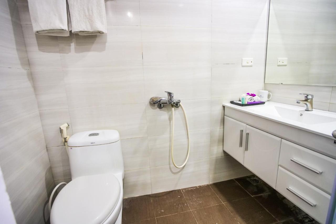 Lavender Hotel Tuyen Quang Esterno foto
