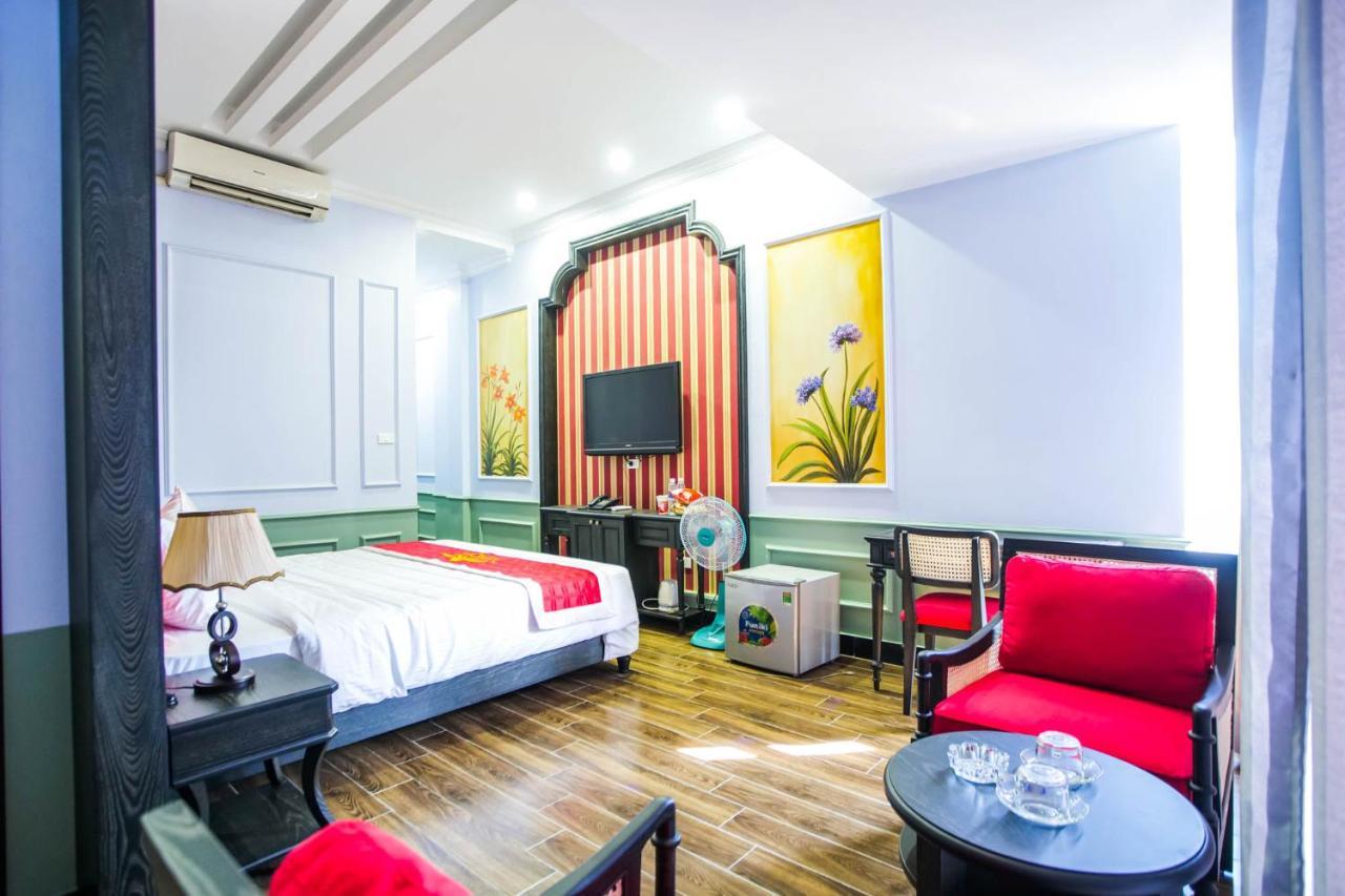 Lavender Hotel Tuyen Quang Esterno foto